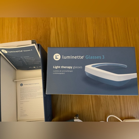 Luminette 3 Light Therapy Glasses - Picture 6 of 8